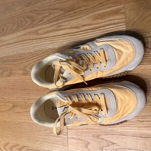 Lacoste L-Spin EVO Sneakers - Light Yellow and White